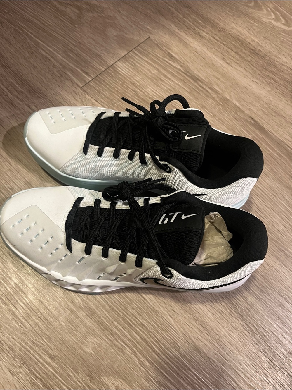 NEW Nike GT Men's White and Black Athletic Sneakers (no box)